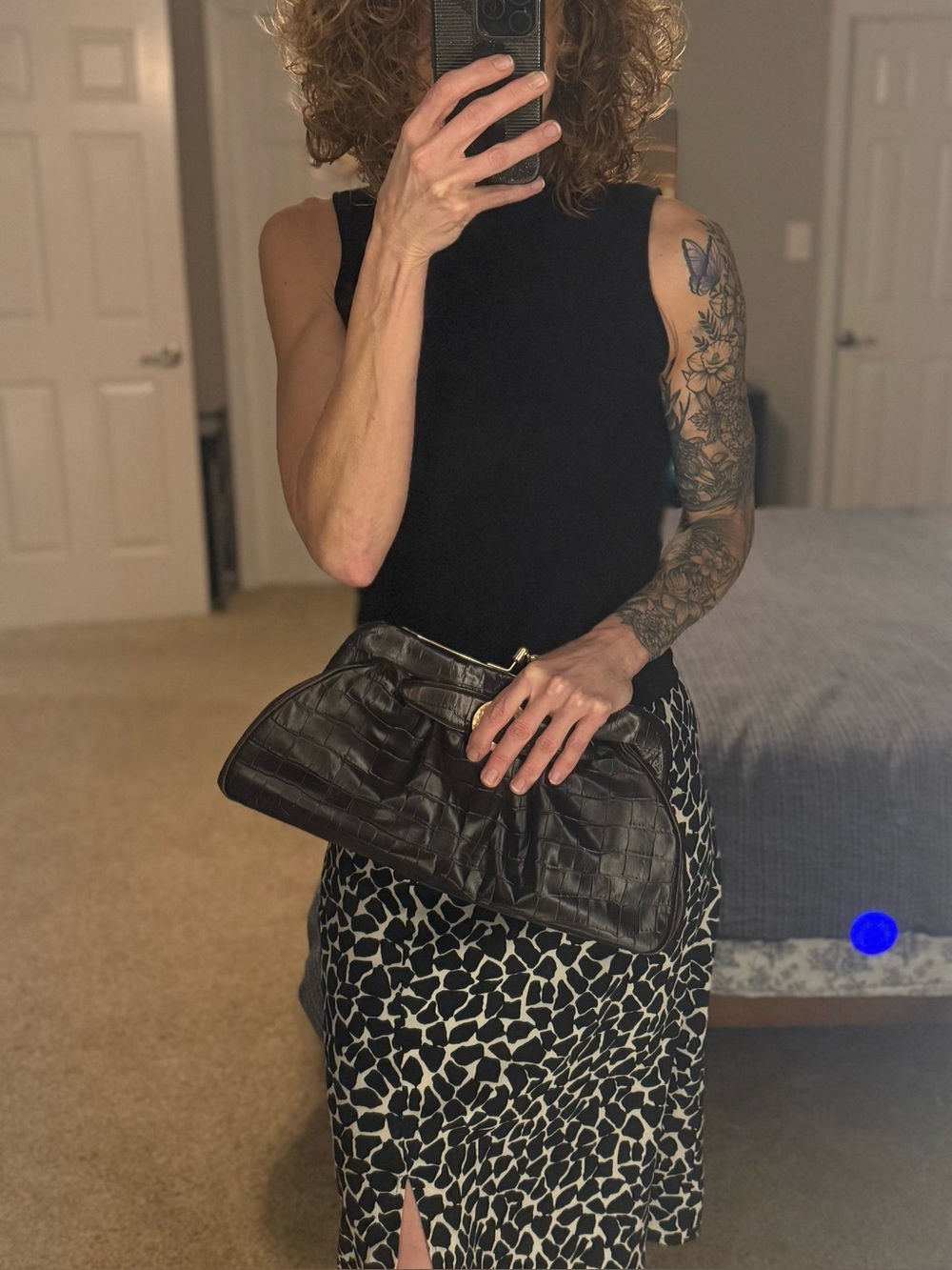 Vintage Banana Republic Genuine Leather Oversized Kiss Lock Clutch Bag 😍